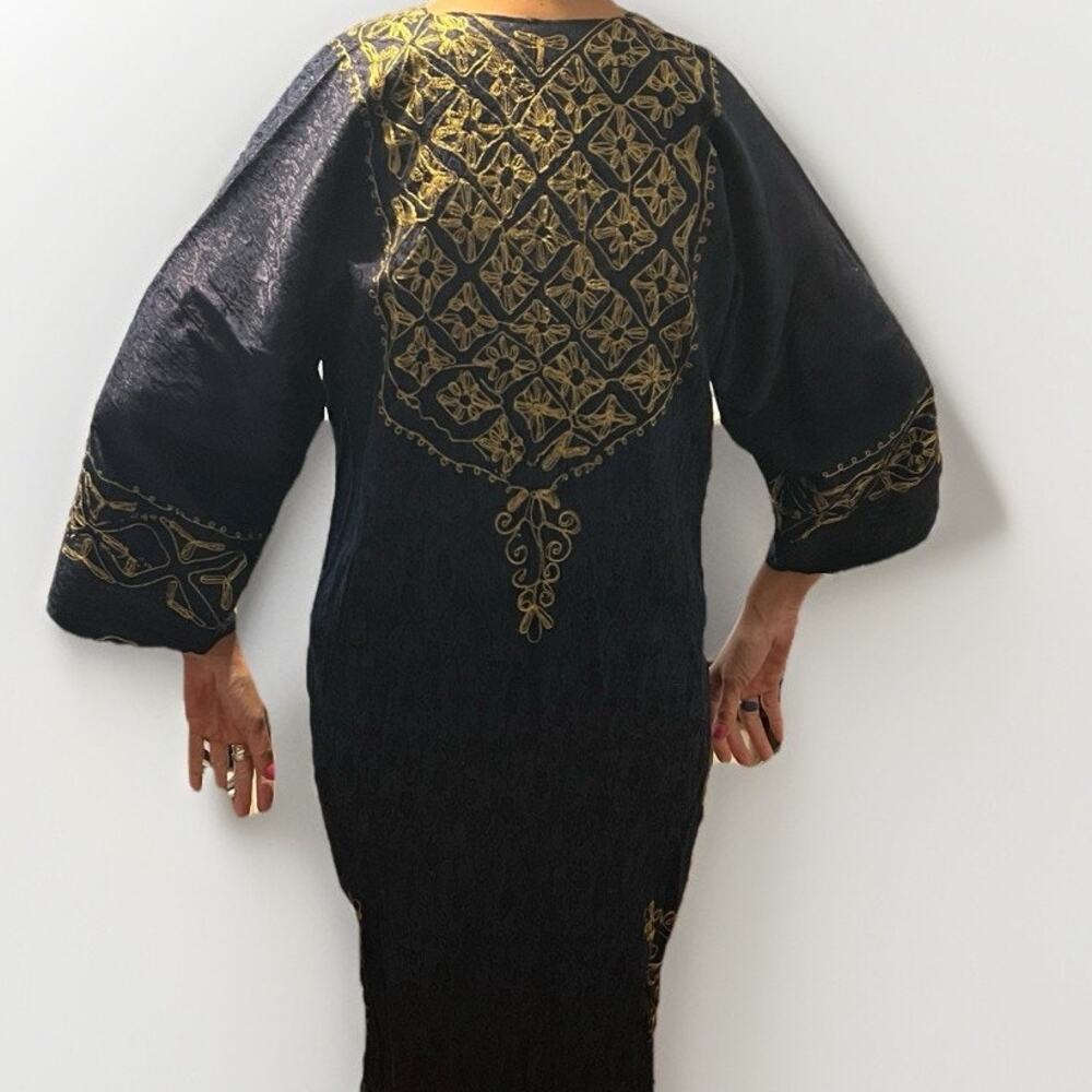 Authentic Kaftan Made In W/ Gold Embroidery One Size Elegant Gorgeous Slits
